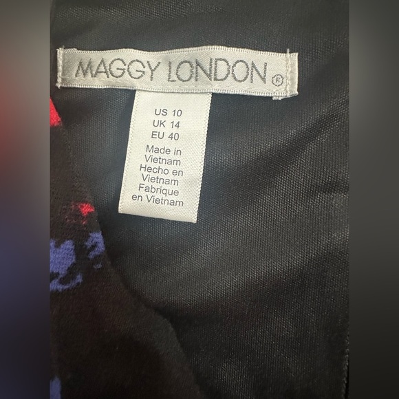 Maggy London Black and Red Plunge Neckline Sheath Dress size 10 New with tag - Picture 5 of 8